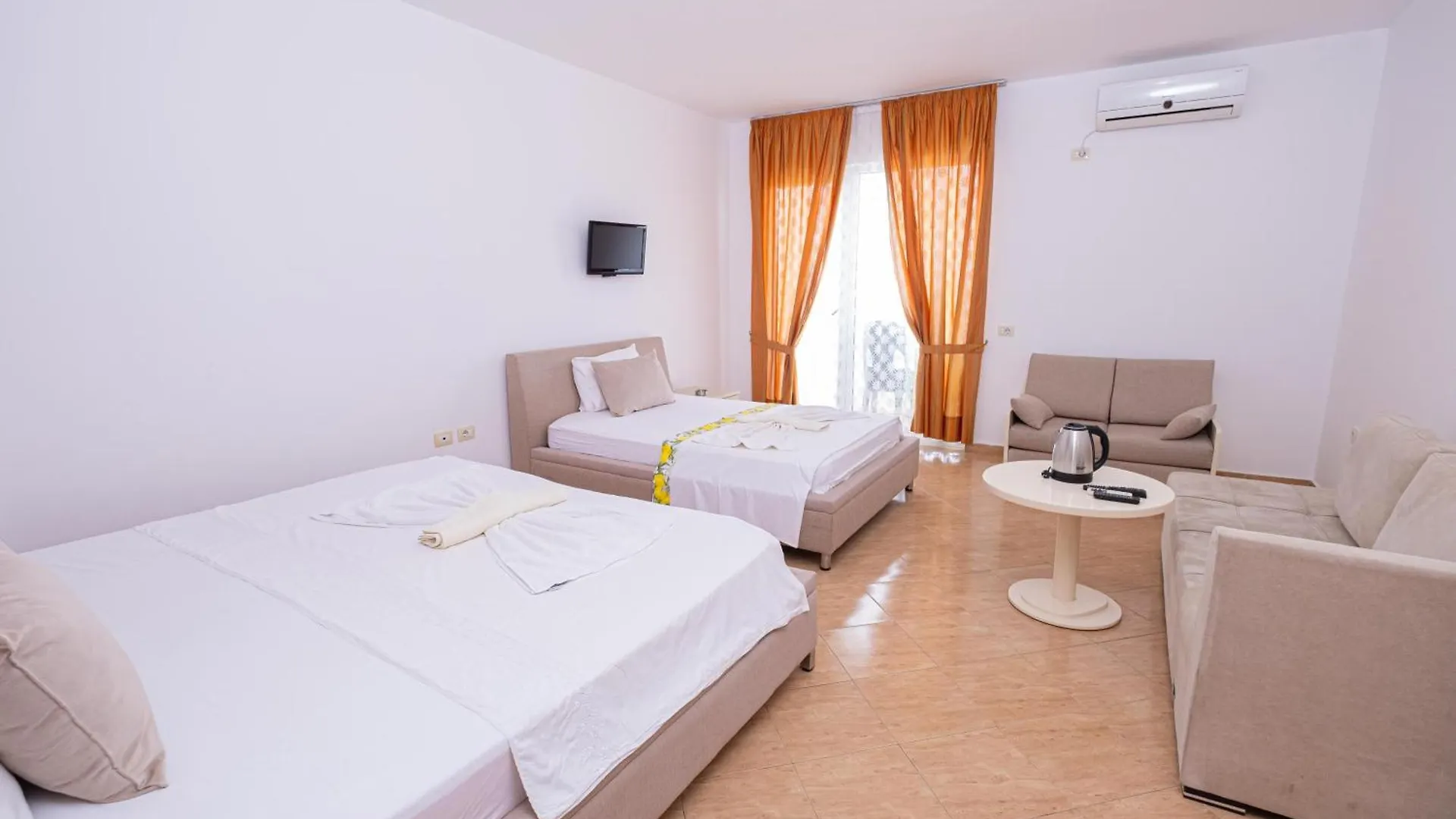 Sun Shine Hotel Shkallnur