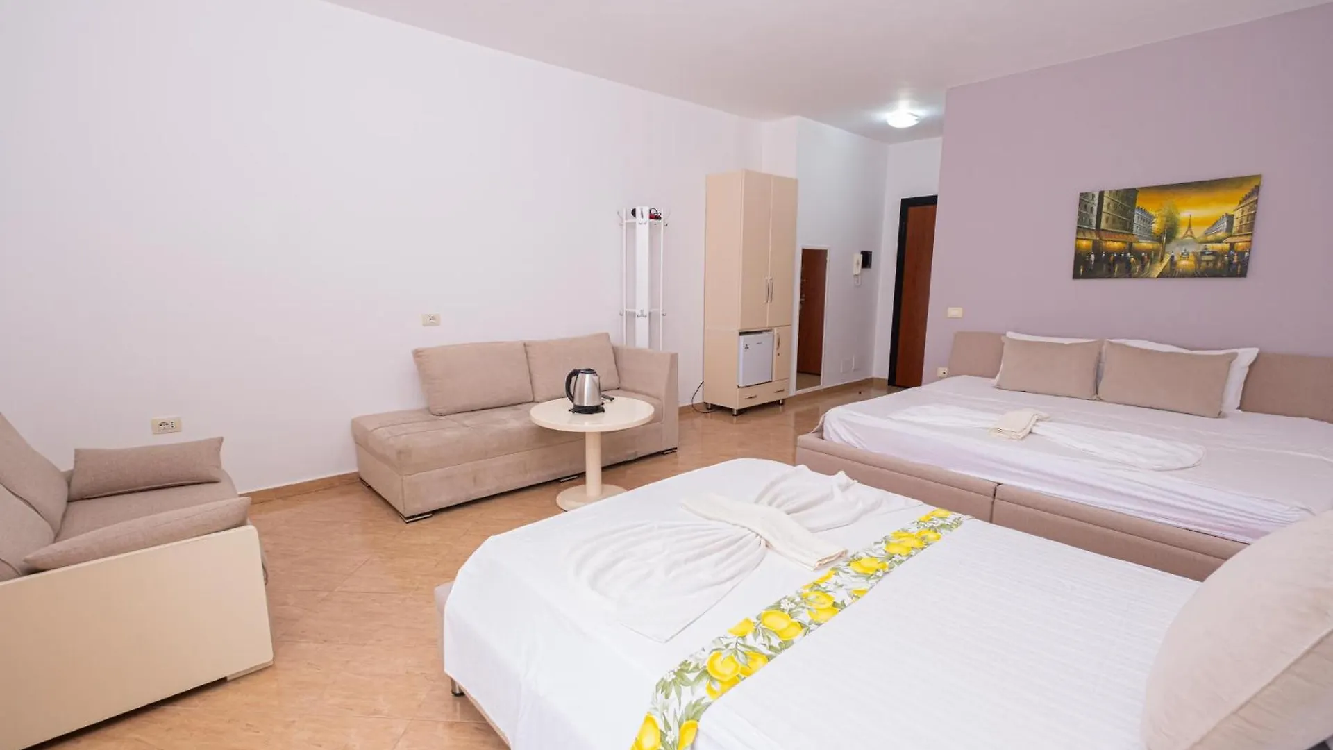 Sun Shine Hotel Shkallnur