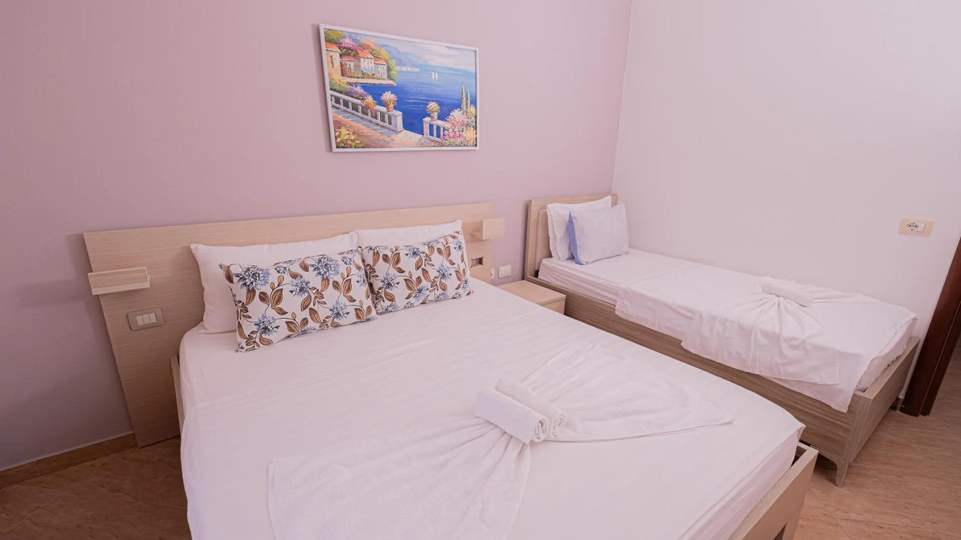 Sun Shine Hotel Shkallnur Albania
