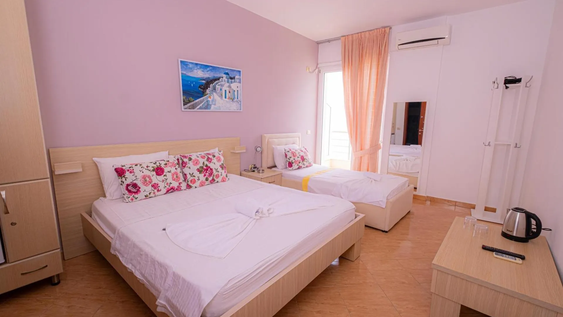 Sun Shine Hotel Shkallnur