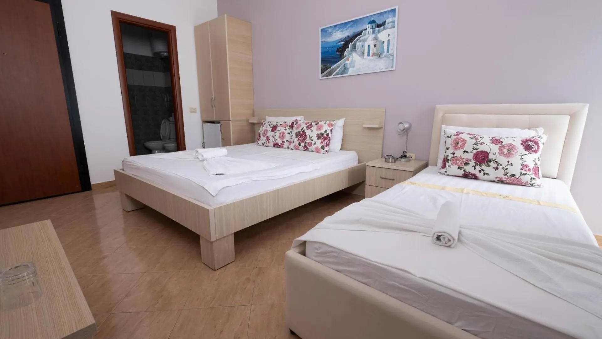 Sun Shine Hotel Shkallnur 0*,  Albania