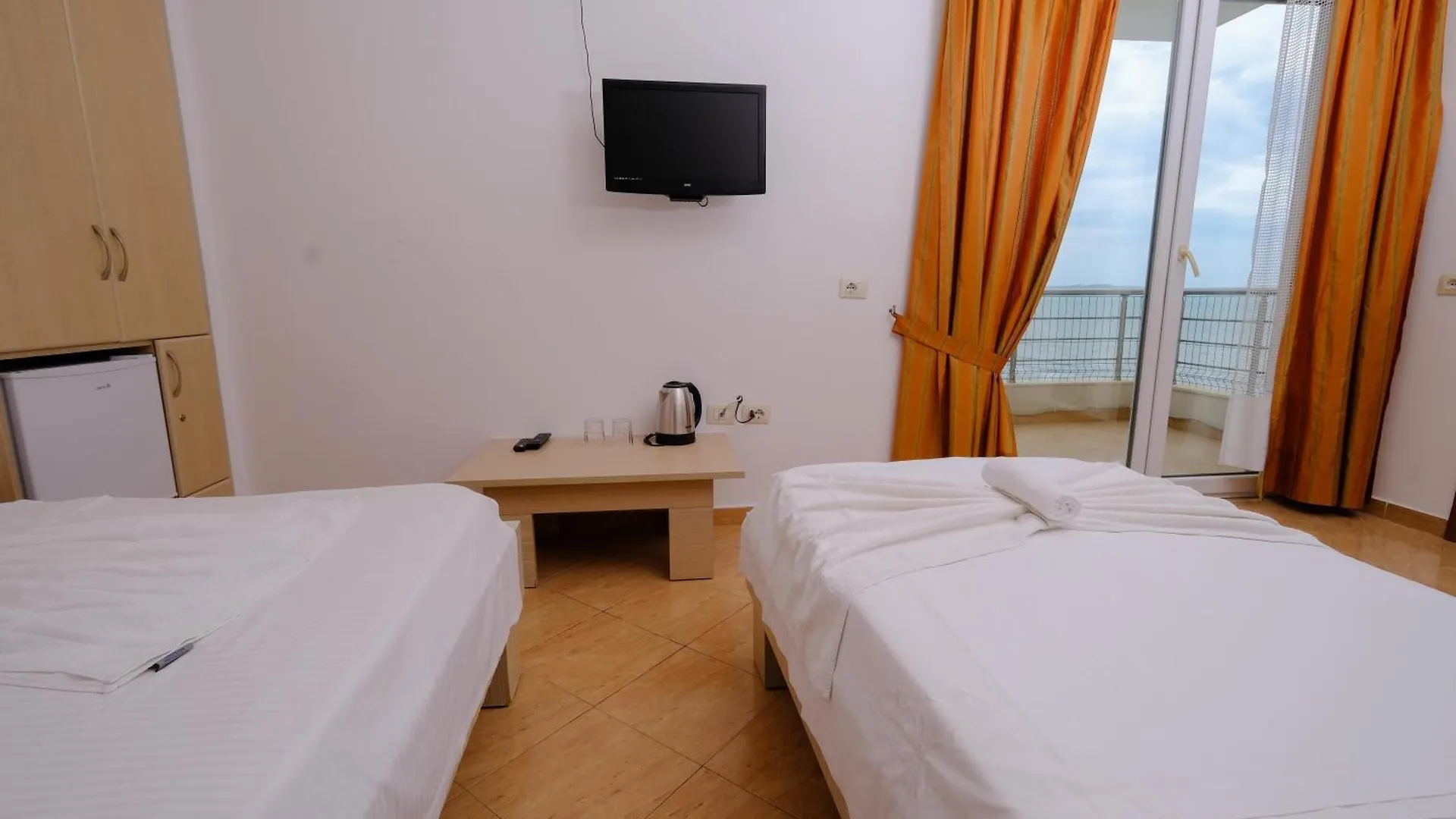 Sun Shine Hotel Shkallnur