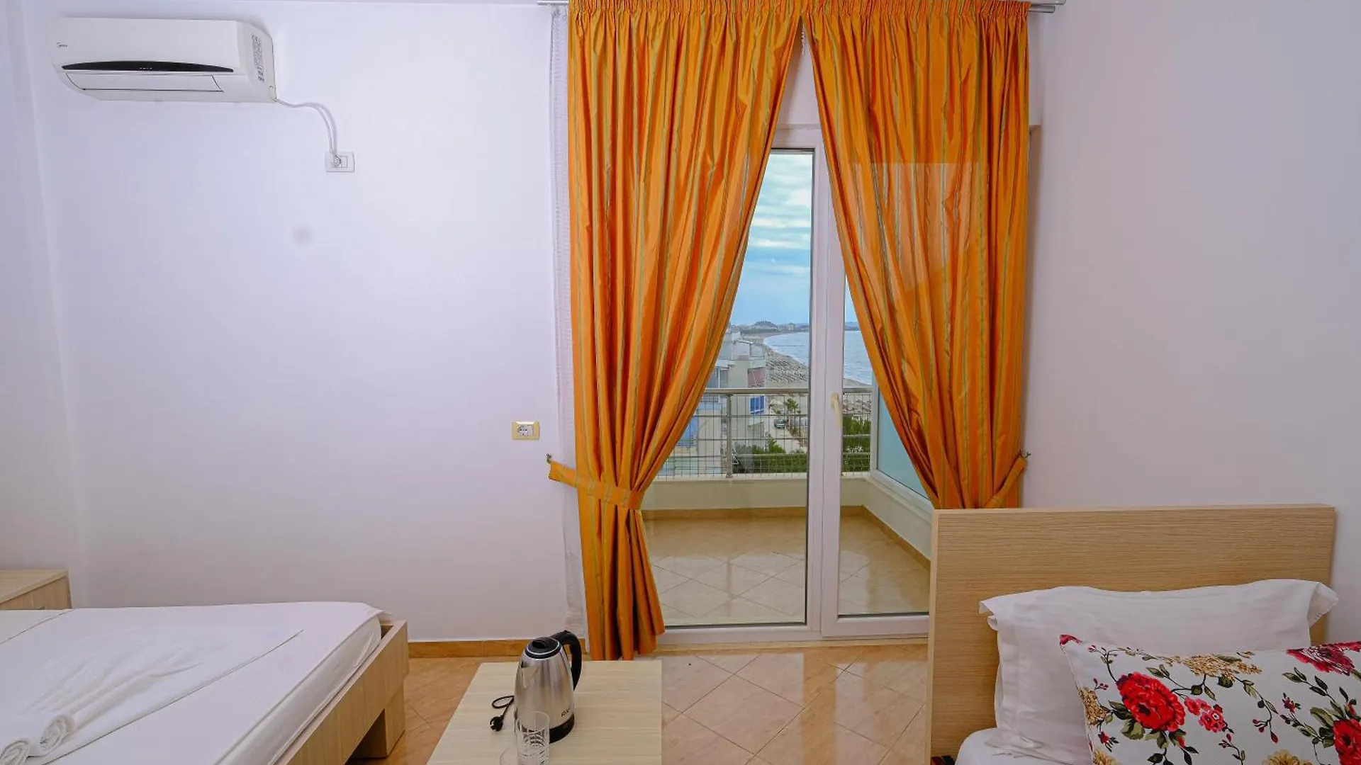 Sun Shine Hotel Shkallnur