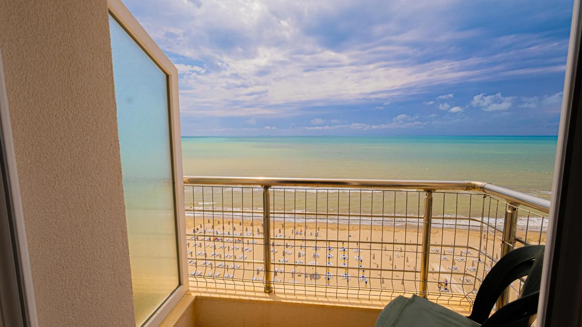 Sun Shine Hotel Shkallnur