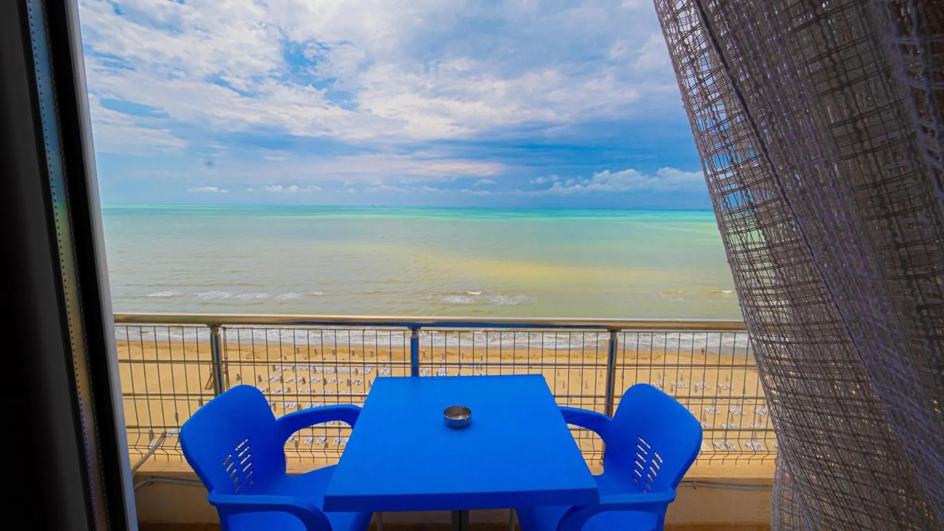 Sun Shine Hotel Shkallnur